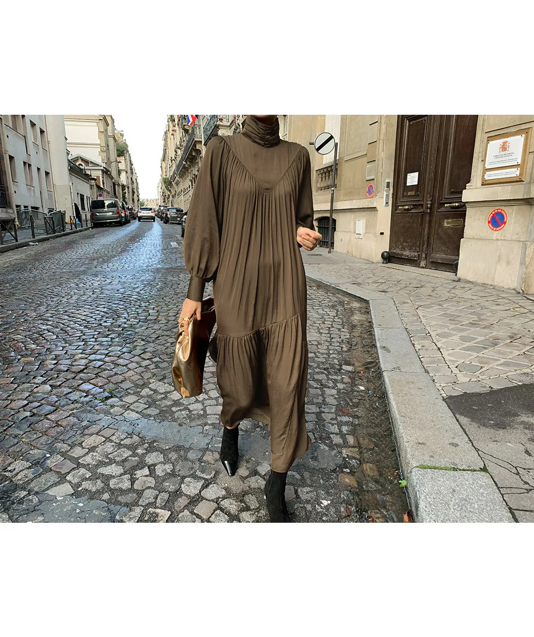 

Long sleeve Women solid Color Pleated Long dress vintage Stylish Female cloths Q284