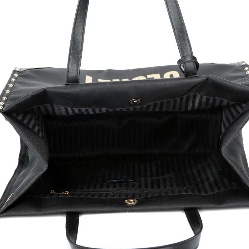 

2021 Hot Sale Women's Handbag New Fashion Brand Luxury Designer Ladies Shopping Shoulder Bag Simple Female Nylon Travel Bag