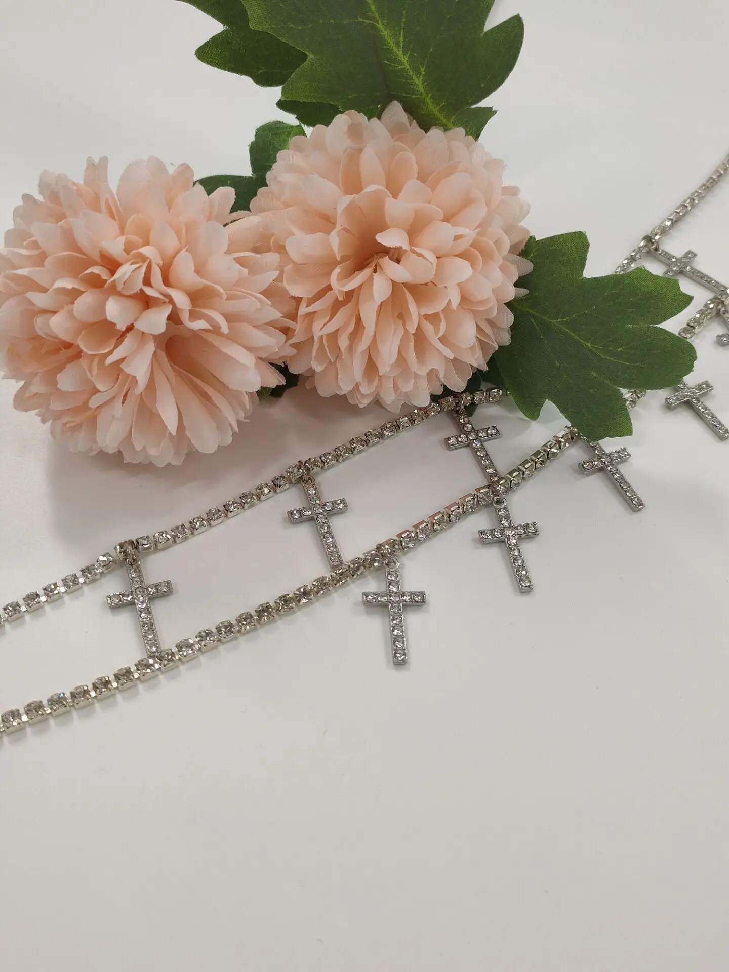 

Luxury Exaggerate Crystal Rhinestone Cross Multilayer Pendant Necklaces Femme Colliers Jewelry For Women Trendy Hip Hop Necklace