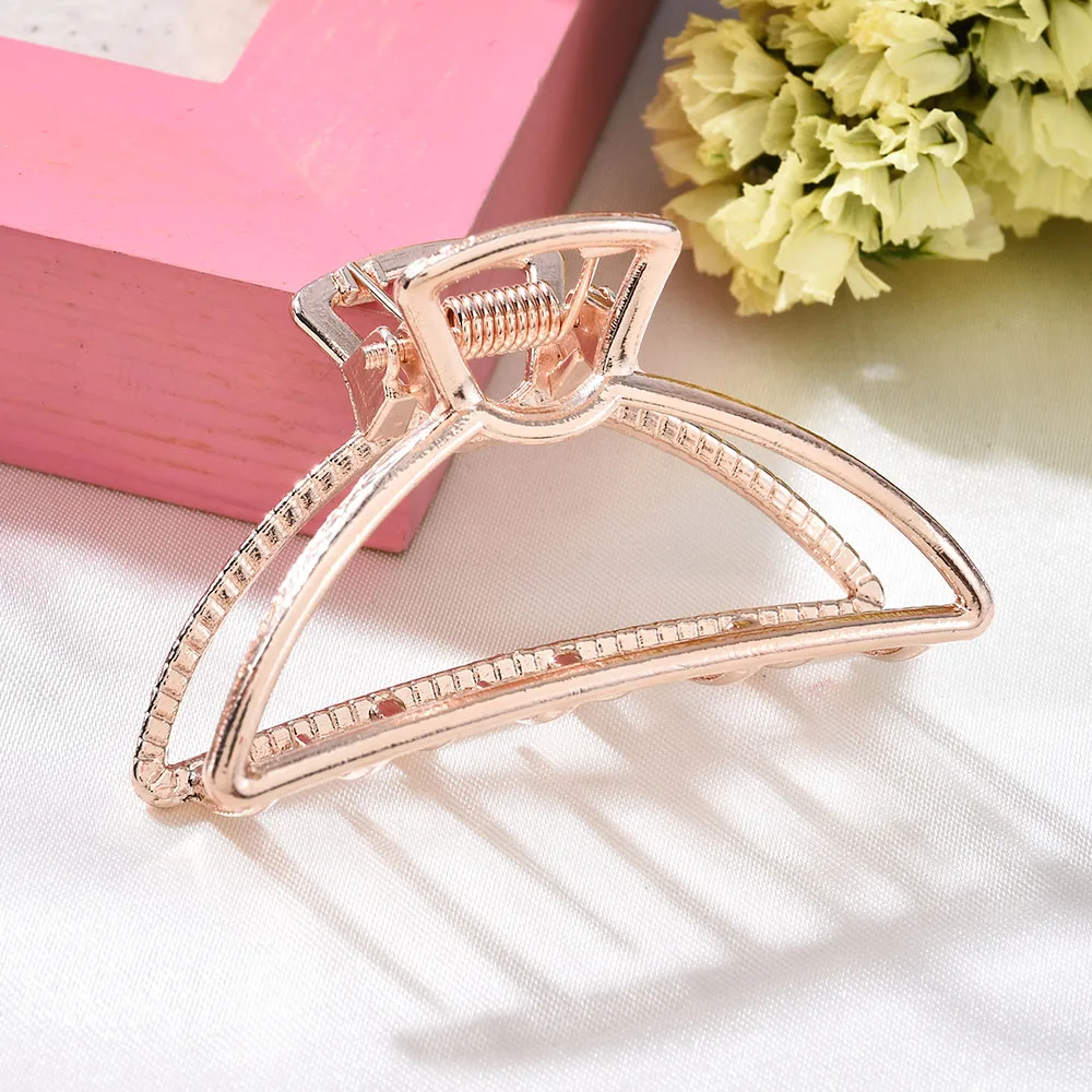 

Women Girls Geometric Hair Claw Clamps Metal Hair Crab Moon Shape Hair Claw Clip Solid Color Hairpin Large Size Hair Accessories