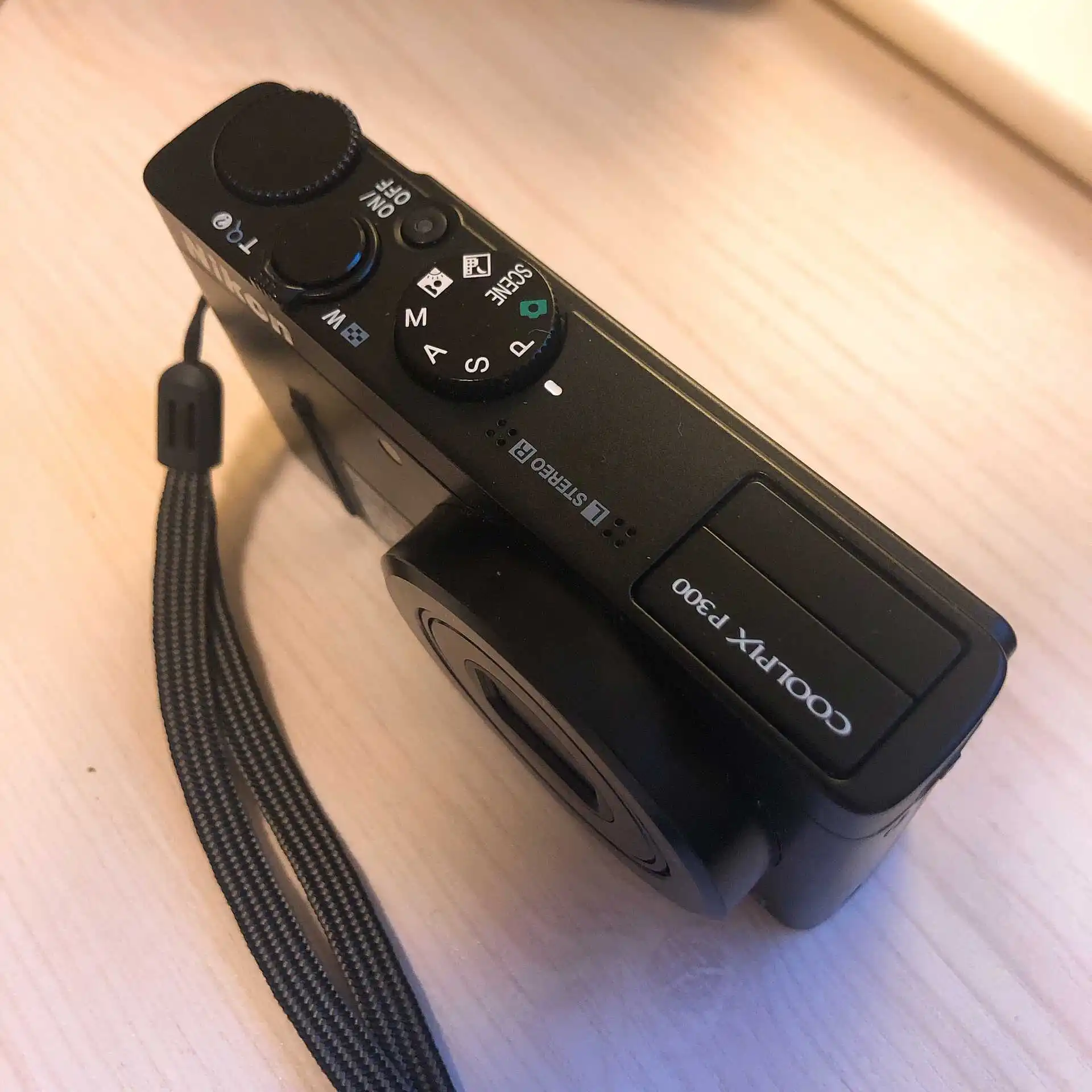 USED Nikon COOLPIX P300 12.2 MP Digital Camera 4.2x wide angle Auto Focus Image Stabilization WITH MIC | Электроника