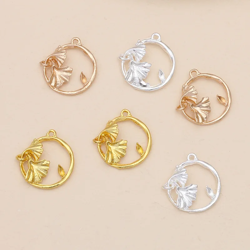 100 шт цинковый сплав металлический литой Gingko лист ветка Круг Подвеска Шарм