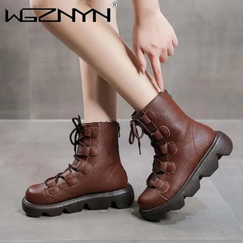 

Женские кроссовки из ПУ кожи, на платформе и среднем каблуке