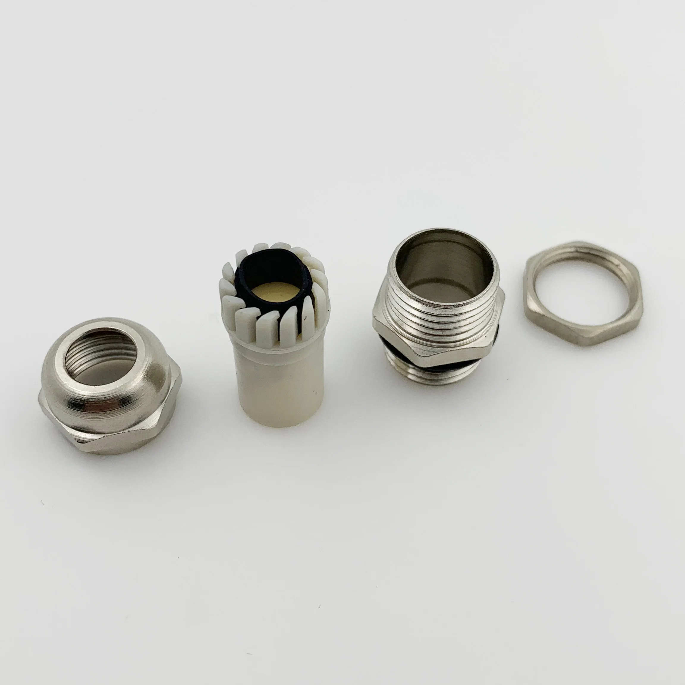 IP68 M8 M10 M12 M14 M16 M18 M20 M22 - M50 Brass nickel plated Stai Metric Wire Metal Plastic Cable Gland Waterproof Connector |