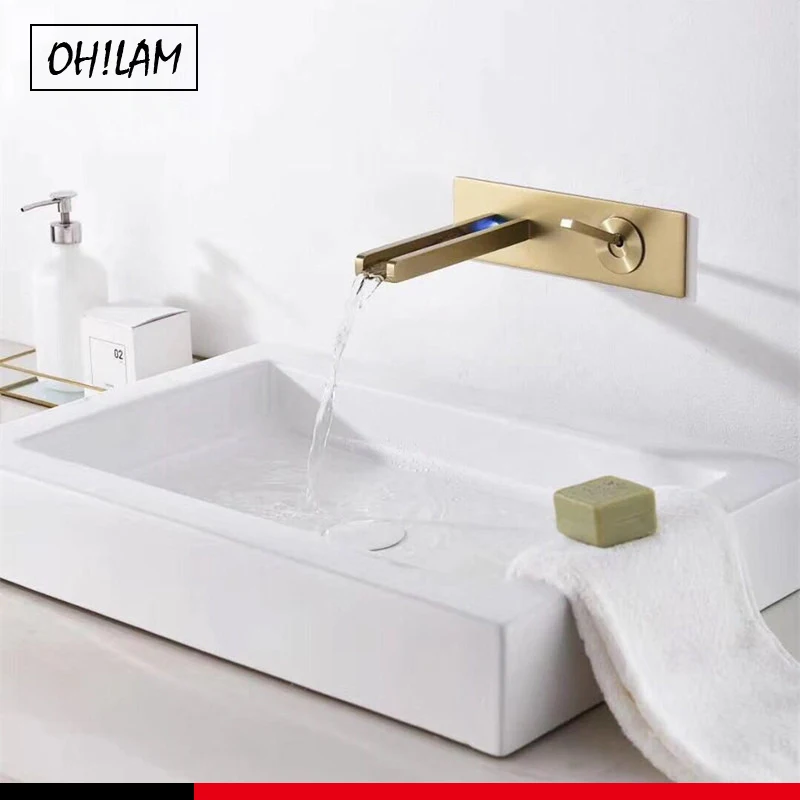 Золотой роскошный светодиодный смеситель для раковины в ванной комнате