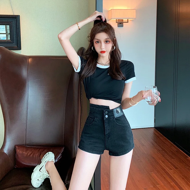 

Black Denim Shorts Women's Spring And Summer New High-waisted Thin A-line Straight Wild Bottoming Boots Pants Hot Pants