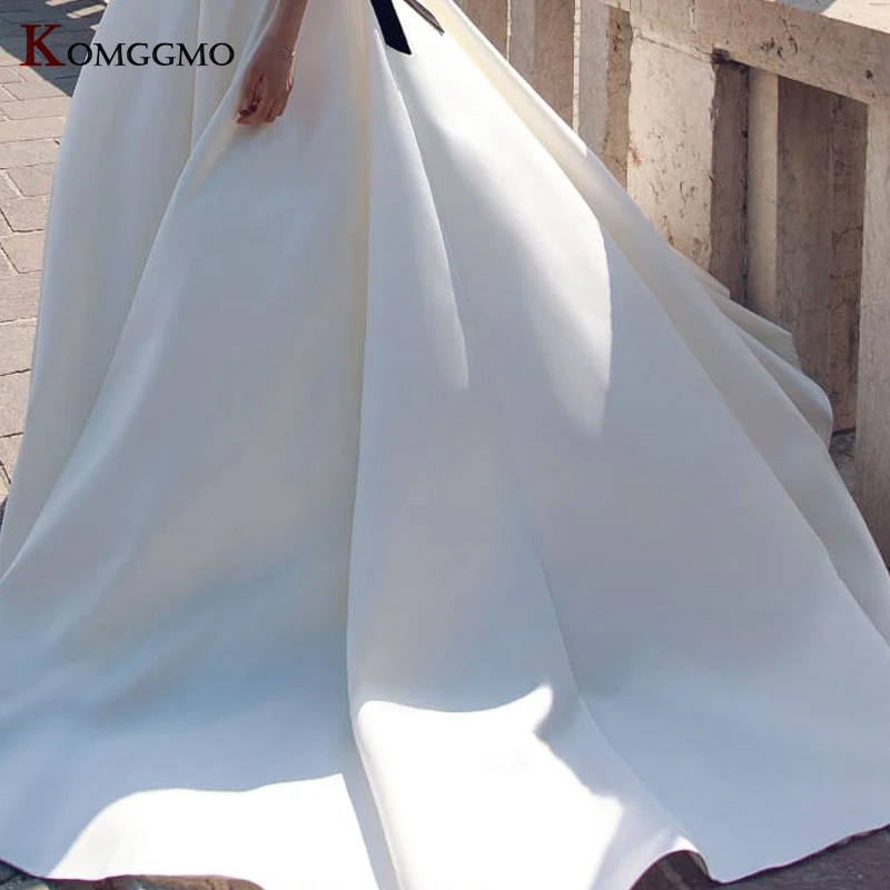 

Custom Made V-Neck Sleeveless Satin Bridal Ball Gown 2021 New Arrival Backless Sashes Chapel Train Wedding Dress Robe De Marie