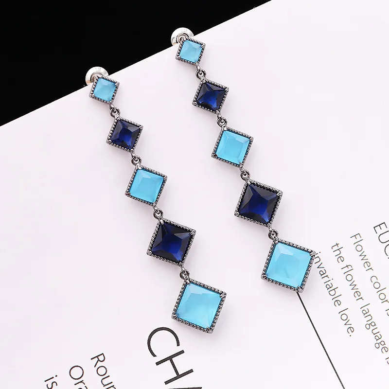 

Fashion Geometric Rhombus Earring Shining Cubic Zirconia Earings Luxury Wedding Jewelry Women Long Dangle Jewellery