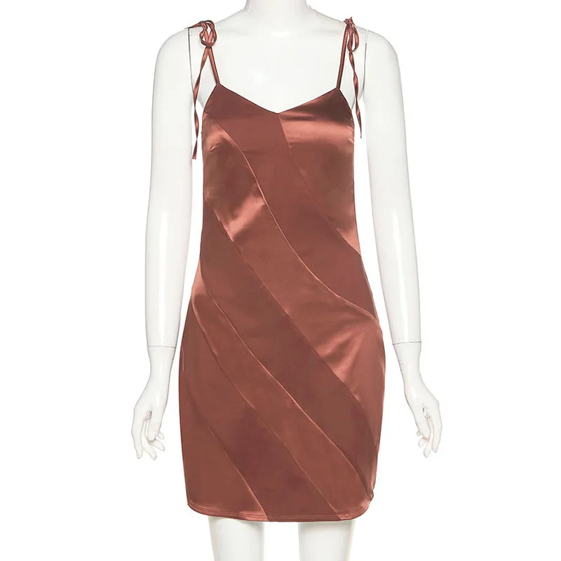 

2021 Spring and Summer New Women's Fashion Contrast Color Straps Slim Bodycon Dress Sexy Low-cut Backless Design Dress Women