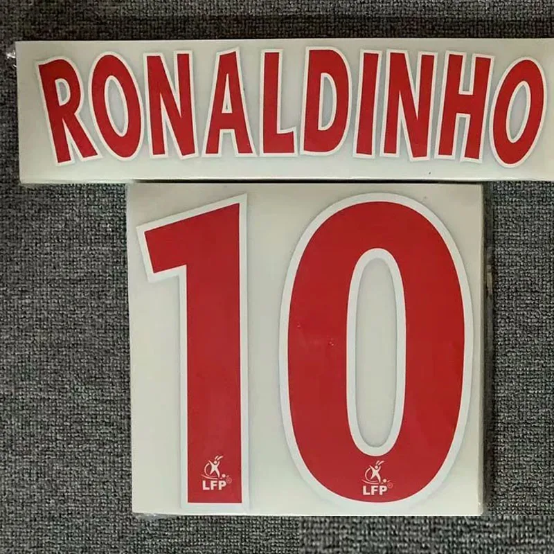 

2001-2002 #10 Roaldinho Nameset Printing Iron On Transfer Soccer Patch Badge