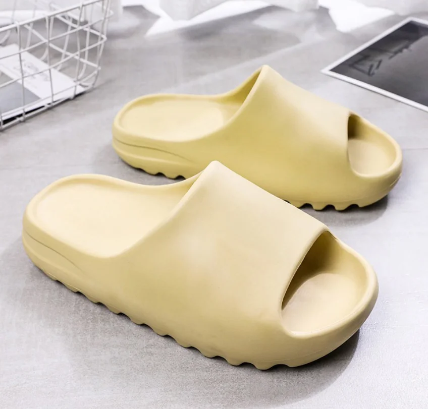 

2021 Slippers Men Graffiti Pattern Platform Cartoon Outdoor Comfortable summber Beach Slides Soft Sole Men Flip-flops room shoes