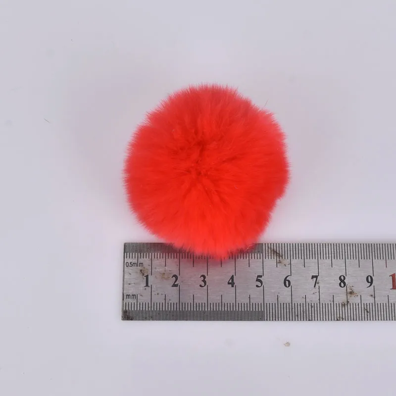 Брелок с помпоном из меха кролика 6 см | Украшения и аксессуары