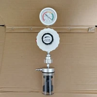 wall mounted vacuum regulator with safety device and with american diss connector