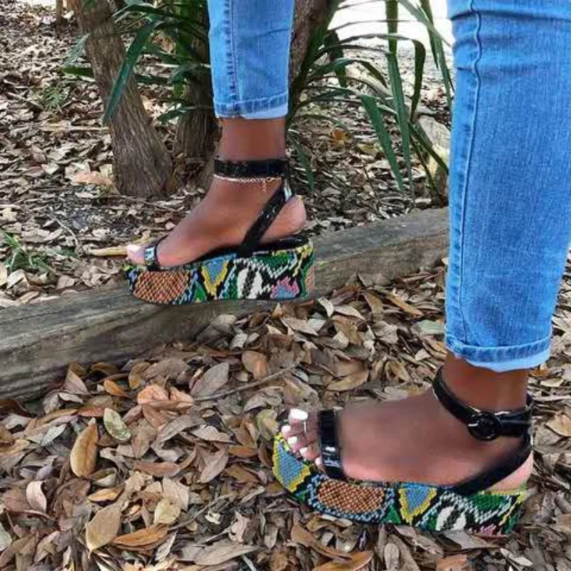 

2020 Snake print Platform Shoes Woman Sandals Open Toe Sandals Colorful Ladies Summer Shoes Ankle Buckle Woman Sandals Size Plus