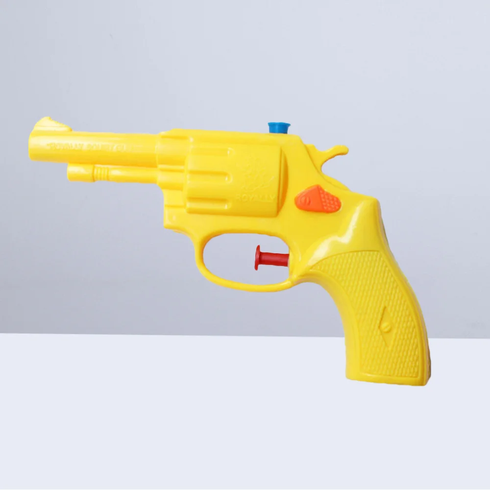 

Water Shooter Summer Swimming Pool Game Beach Sand Water Shooting for Children (Random Color)