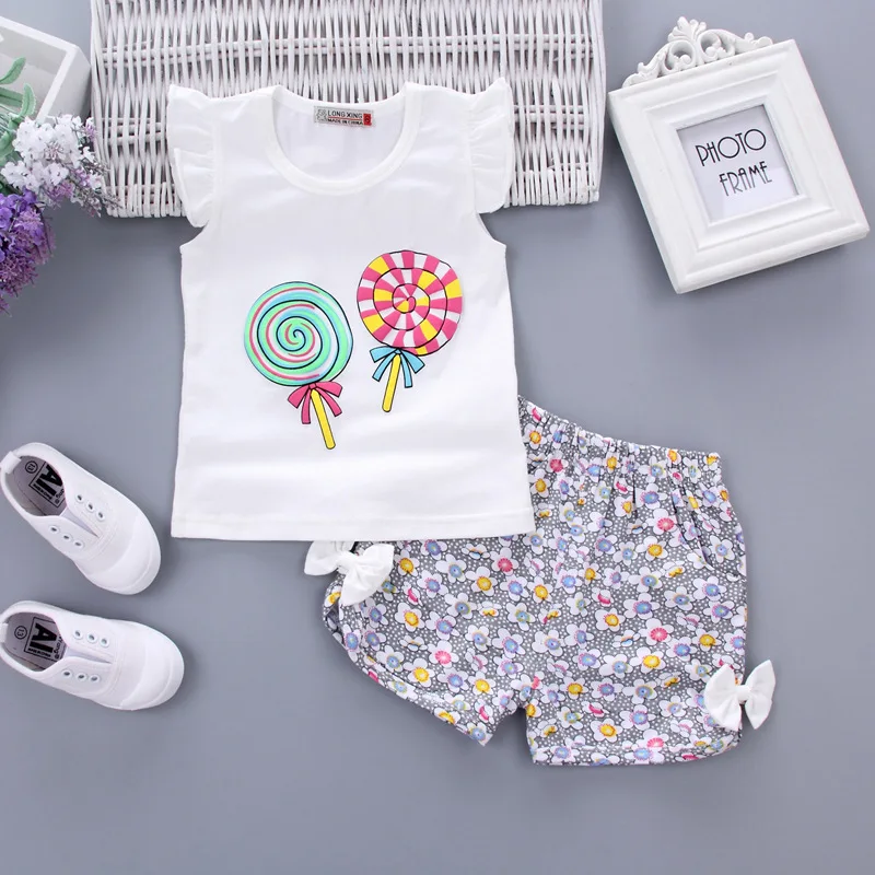 Комплект летней детской одежды для девочек белая футболка с коротким рукавом +