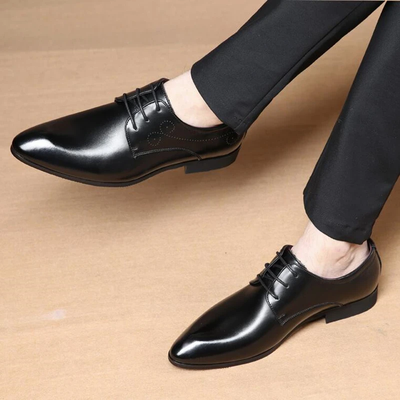 

Size 37-47 Business Shoes Men Oxford Leather Mens Party Shoes for Man Classic Elegante Black Brown Dress Shoes Wedding Fashion