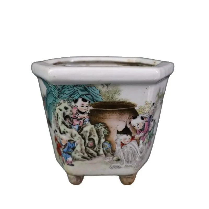 

In the Republic of China, children play with six square flowerpots, Jingdezhen antique porcelain home furnishings