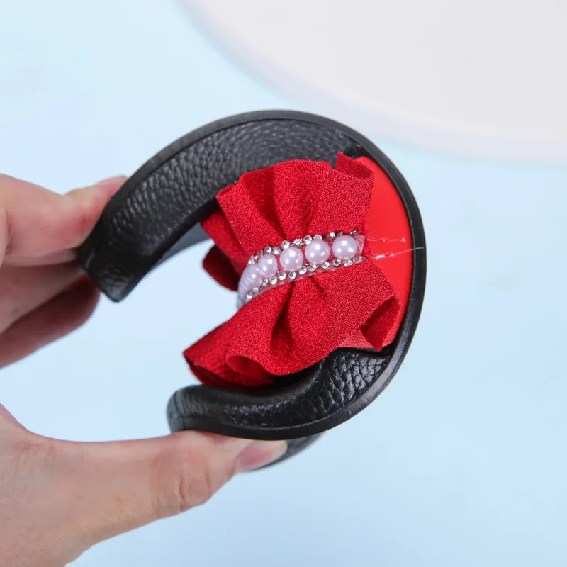 Детские шлепанцы для девочек модные Нескользящие износостойкие с жемчугом