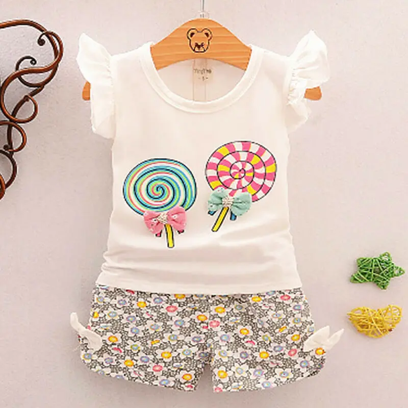 

2 Sets of Children's Lovely Floral Printed Kids Wear T-Shirt Top + Shorts Suit