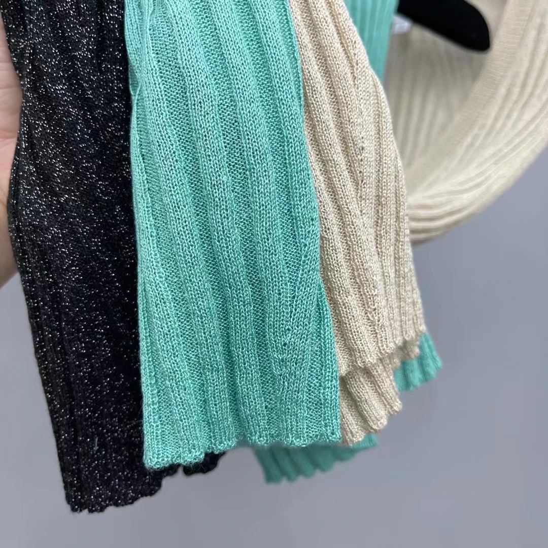 Brand Fashion Women Luxury Summer Casual Stretch Thin V-Neck Gold Line Sleeveless Camis Vest Tank Top