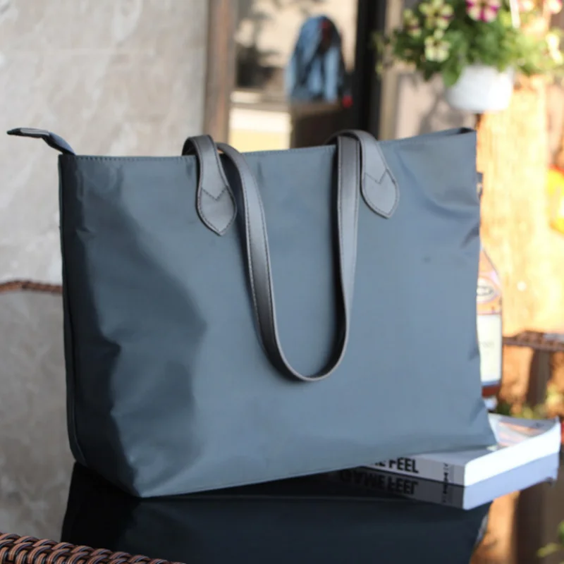 

Модная дизайнерская роскошная сумка для покупок, Повседневная однотонная сумка из ткани Оксфорд, женская сумка через плечо, локомотивный стиль