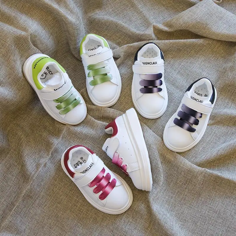 

Baby white shoes 1-6 year old children board shoes spring and autumn men and women breathable sports shoes color gradient casual