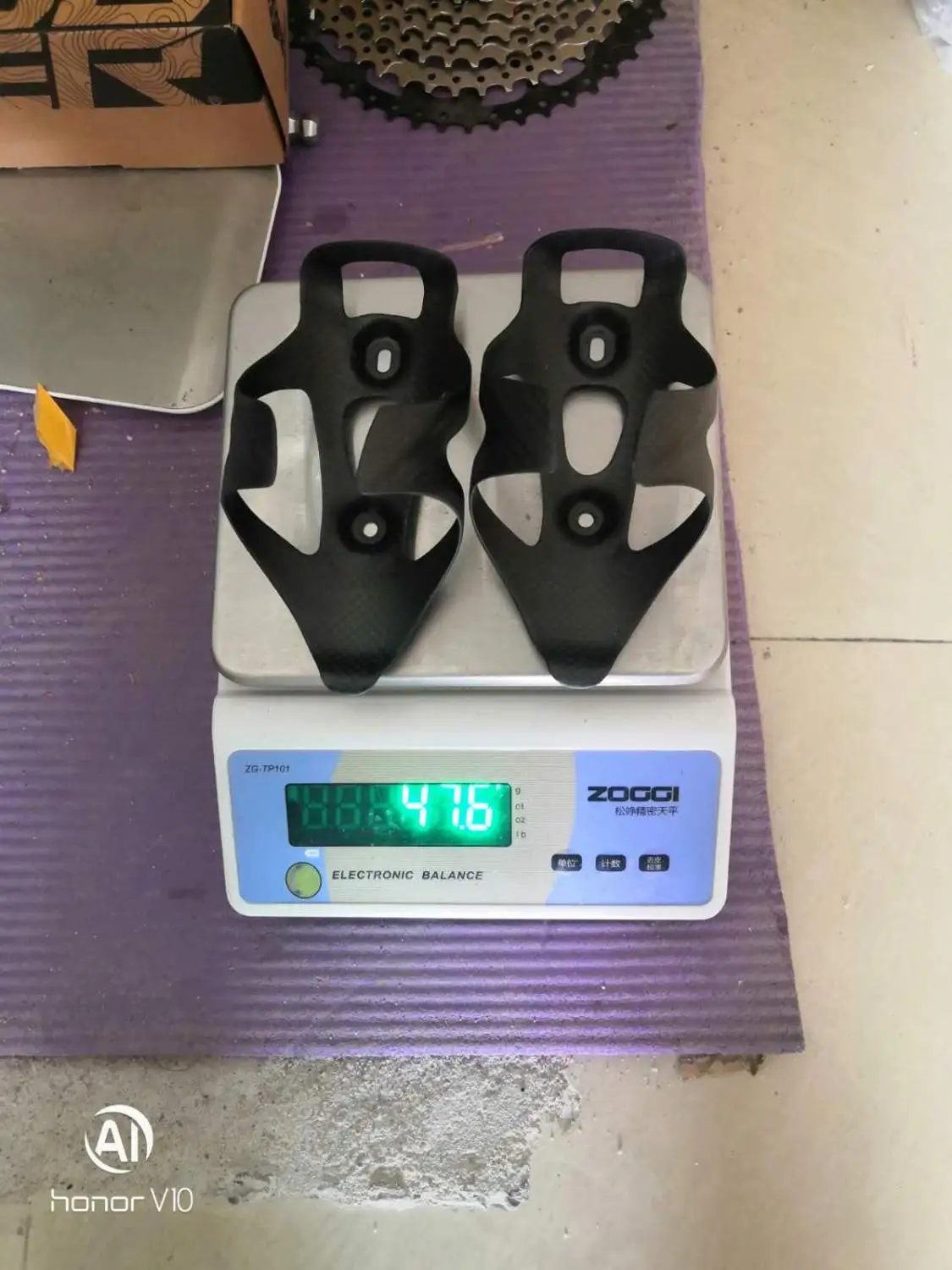 Супер светильник полностью углеродное волокно велосипедная клетка для бутылки