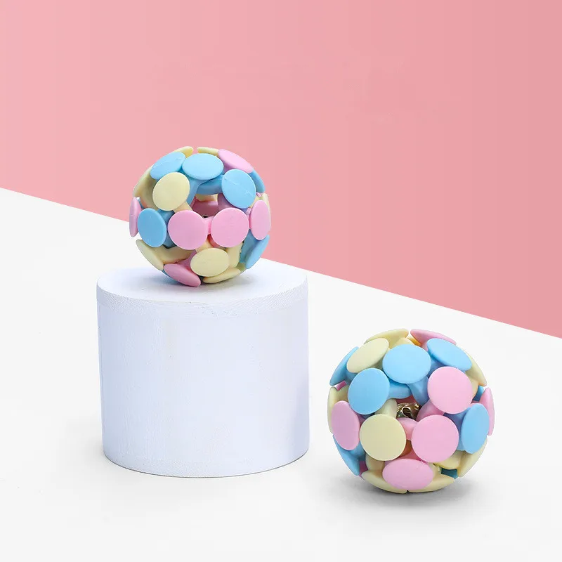 

Pet Toy Ball Macaroon Tooth Cleaning Sound Ball Play Toy For Cat Giggle Sound Play Cat Ball