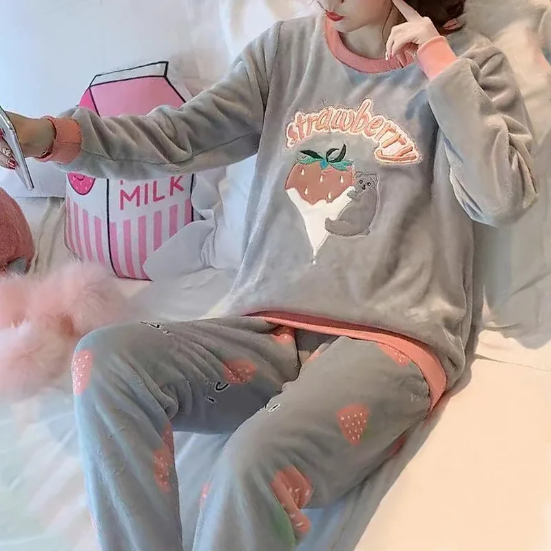 

New Autumn Winter Warm Flannel Women Pyjamas Set Thick Long Sleeve Cartoon Soft Sleepwear Flannel Pajamas Set for Women