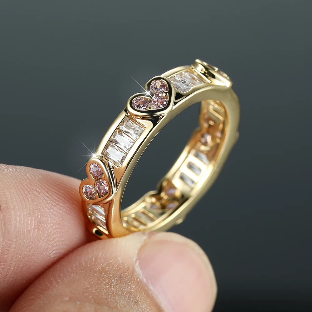 

Fashion Pink Zircon Heart Ring for Women Gold Color Bridal Wedding Engagement Promise Ring Creative Design Finger Jewelry Gift
