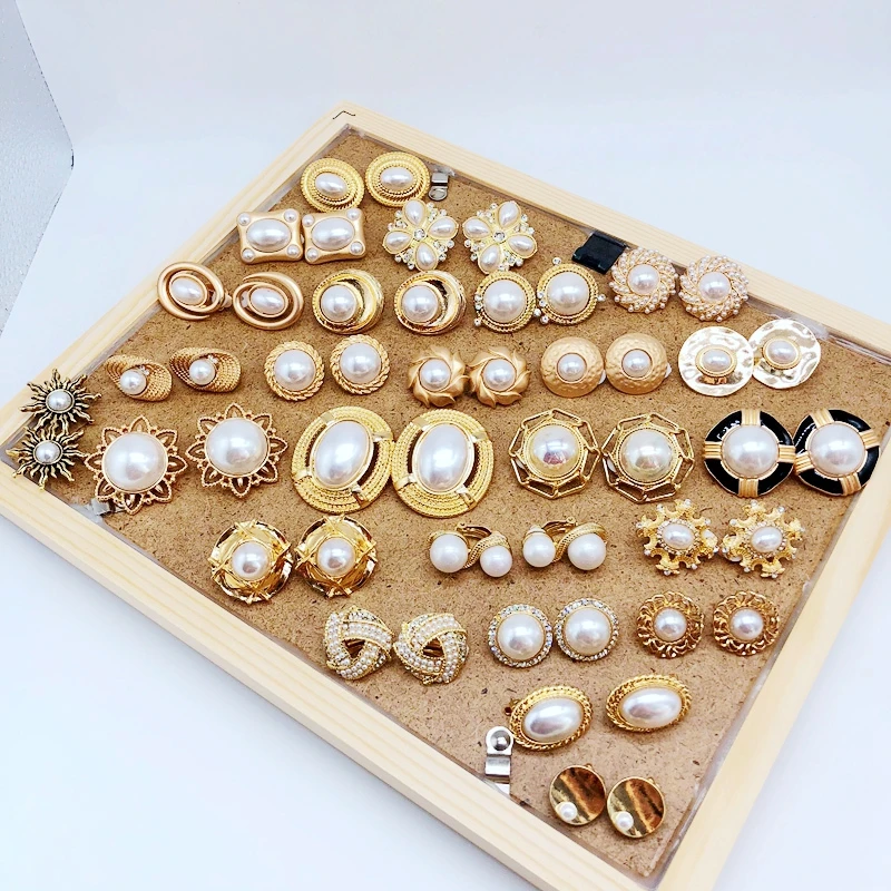 

Elegant Sweet Pearls Styles Geometric Alloy Clip Earring