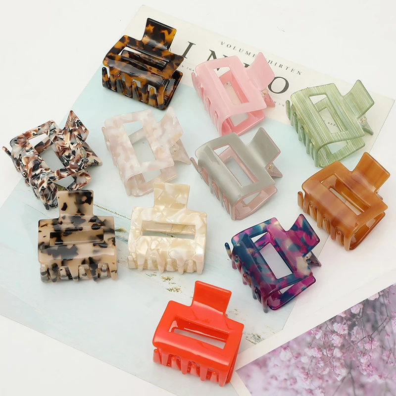 

Korean Fashion Acrylic Women Hair Claws Simple Plastic Pure Color Hair Clips Retro Make up Hairdress Hair Styling Tool Wholesale