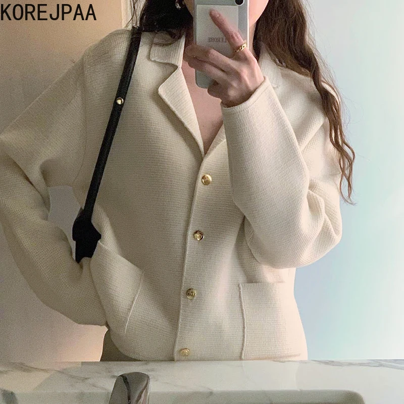 

Korejpaa Autumn Simple Women Cardigans Korea Fashion Notched Collar Long Sleeve Loose Pockets Button Up Sweater Ladies Elegant