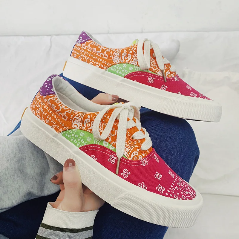 Classic Luxury 2021 NEW Women Canvas Shoes Fashion Sneakers Zebra Pattern Women Mixed Colors Low-cut Casual Shoes Ladies Loafers