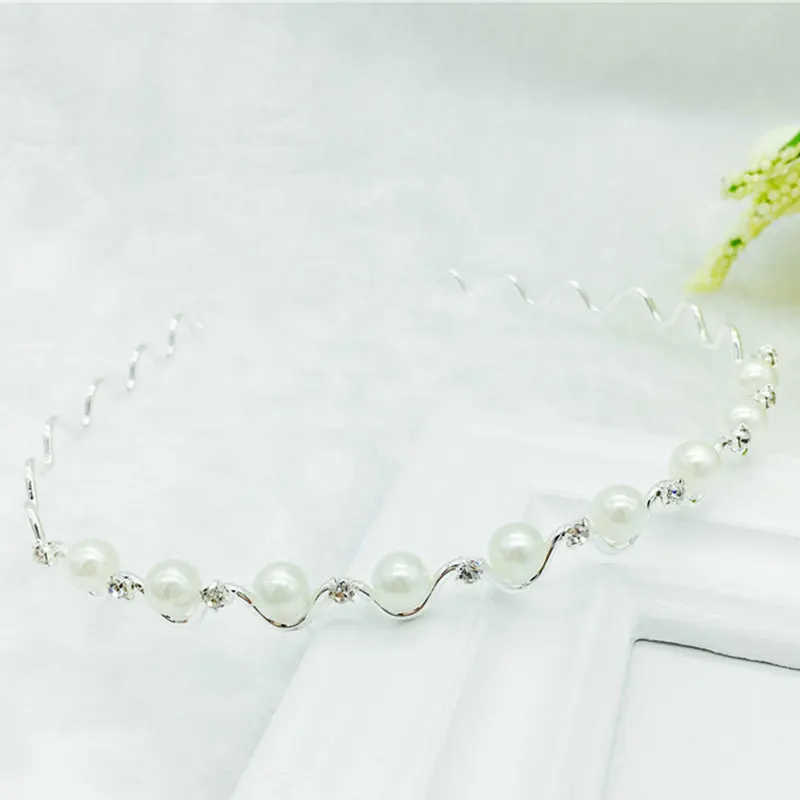 

Girls Wave Headband Women Girls Sweet Korean Style Simple Hairband 1PC Fashion Crystal Rhinestone Pearls Hair Hoop Accessories