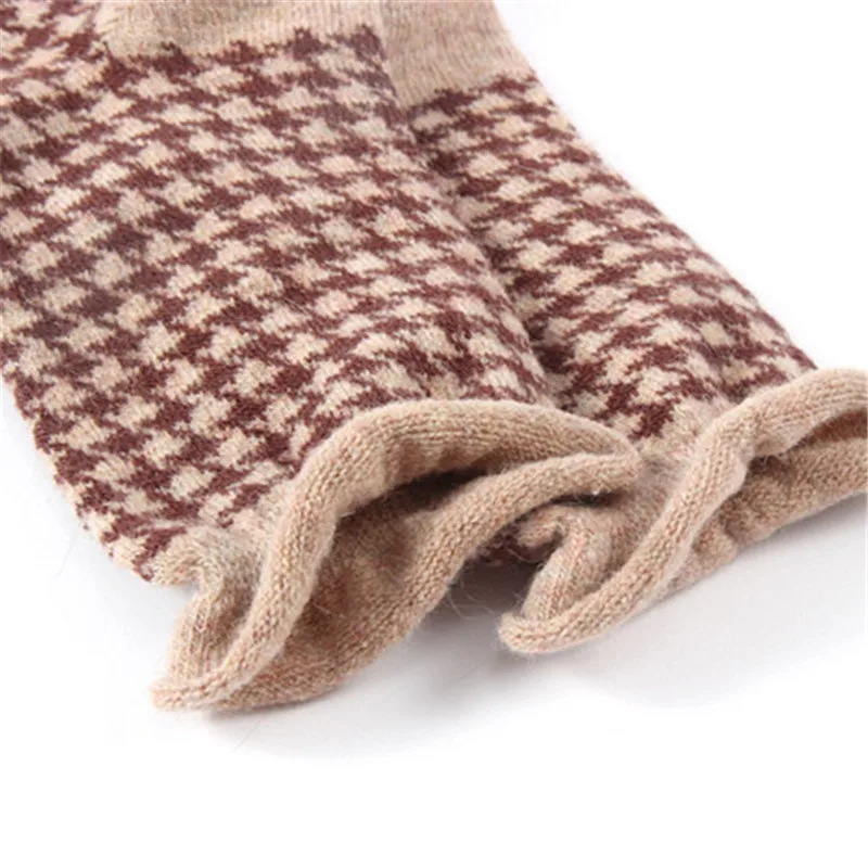 

Autumn Winter Creative Novelty Cute Socks Women Plaid Harajuku Cotton Casual Funny Elegant Crew Women Socks Harajuku Skarpetki