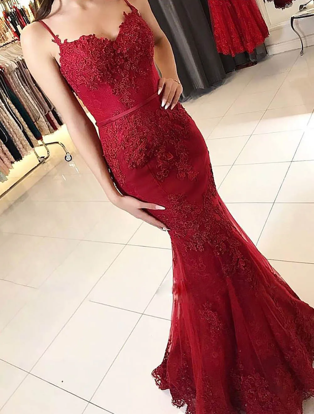 

Vestodo Holiday Red Ball Dresses Lace Mermaid Long Night Ball Dresses Pop new sweetheart spaghetti strap decals