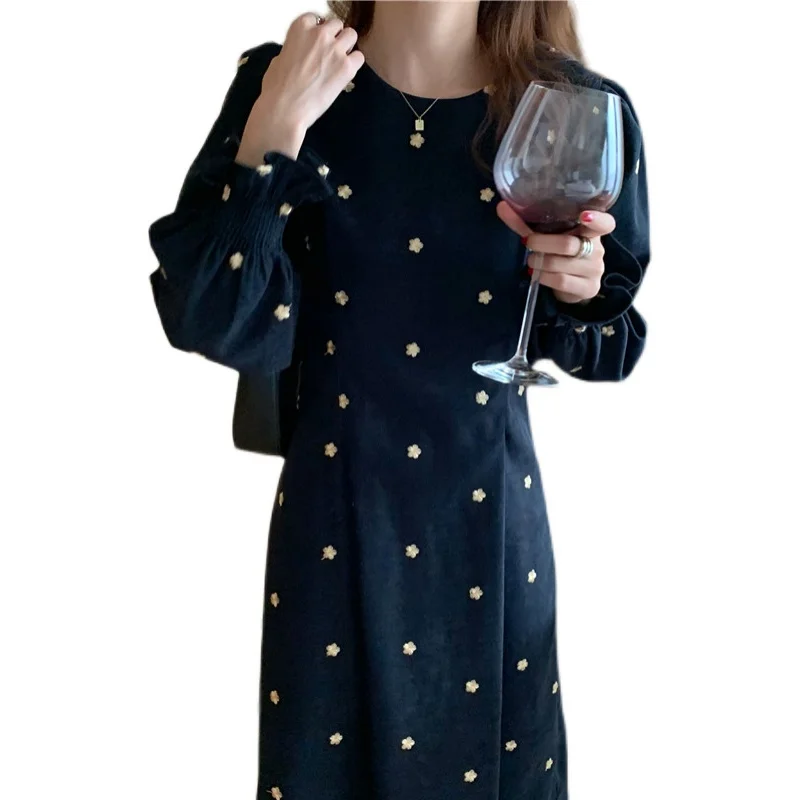 

COIGARSAM French Style Embroidery Women dress Dresses 9212