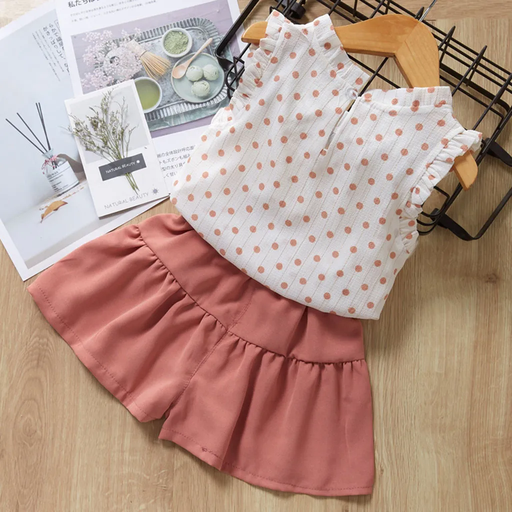 Детский комплект одежды куртка без рукавов в горошек для девочек футболка