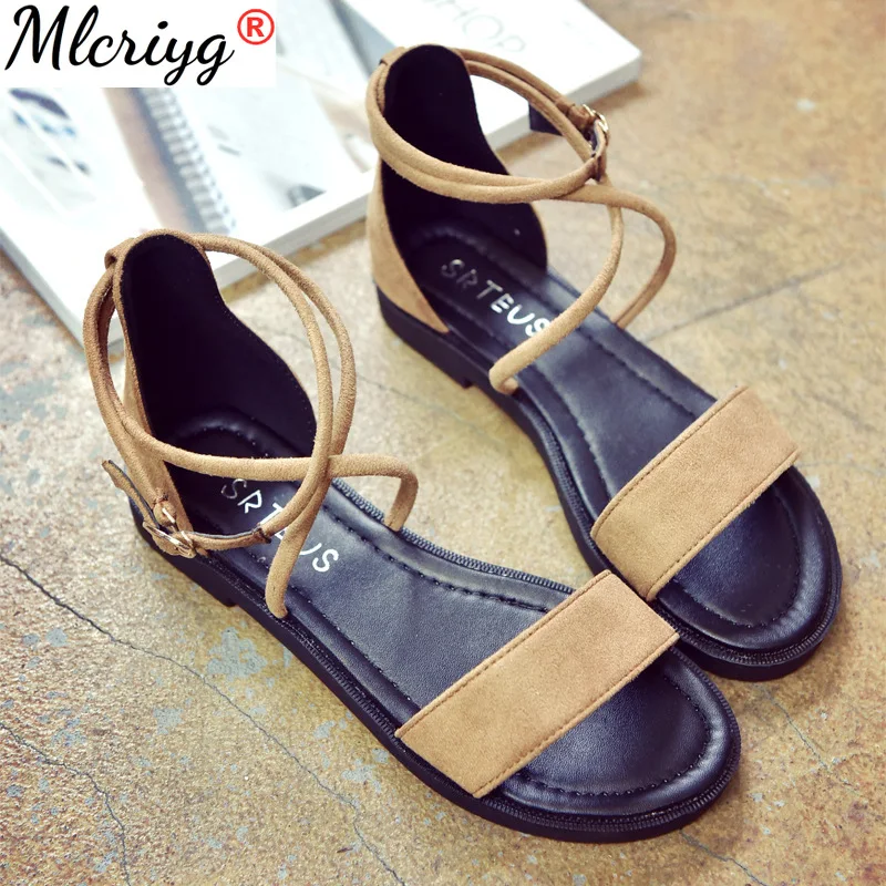 

Fashion Low Heel Sandals Women's Shoes 2021 New Cross Straps Retro Roman Shoes Flat Sandals Luxury Paryt Shoes Women Designers