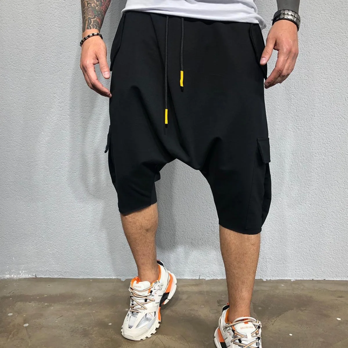

Summer New Men's Harlan Pants Loose and Comfortable Personality Low-grade Wide-legged Hanging Pant Men's Seven-point Harem Pants