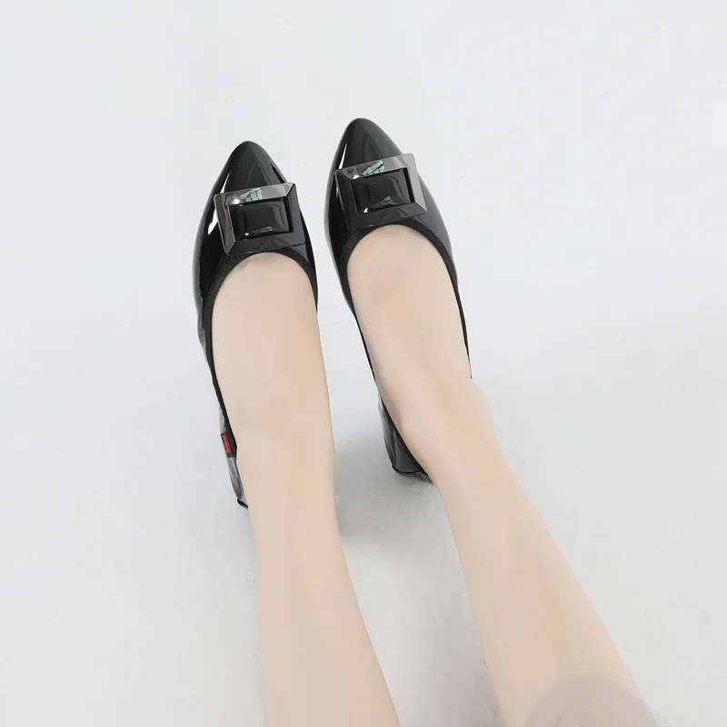 Spring/Autumn 2021 NEW Women Shoes Fashion Loafers Casual  Ballet Flats Shoes Woman Pointed Slip-On Plus Size Women Shoes 43