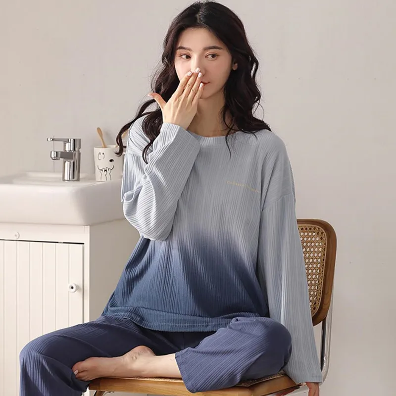 

Комплект пижамный женский градиентный, хлопковая одежда для дома, комплект из 2 предметов, винтажная одежда для сна с длинным рукавом и круг...