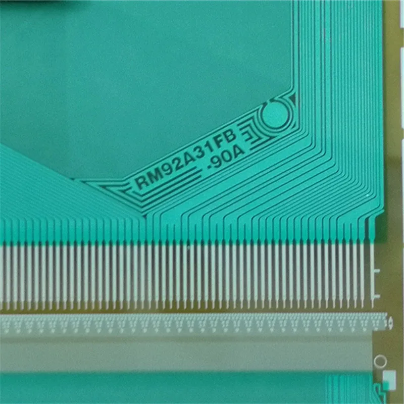 Новый и оригинальный ЖК-драйвер (COF/TAB) IC: Φ