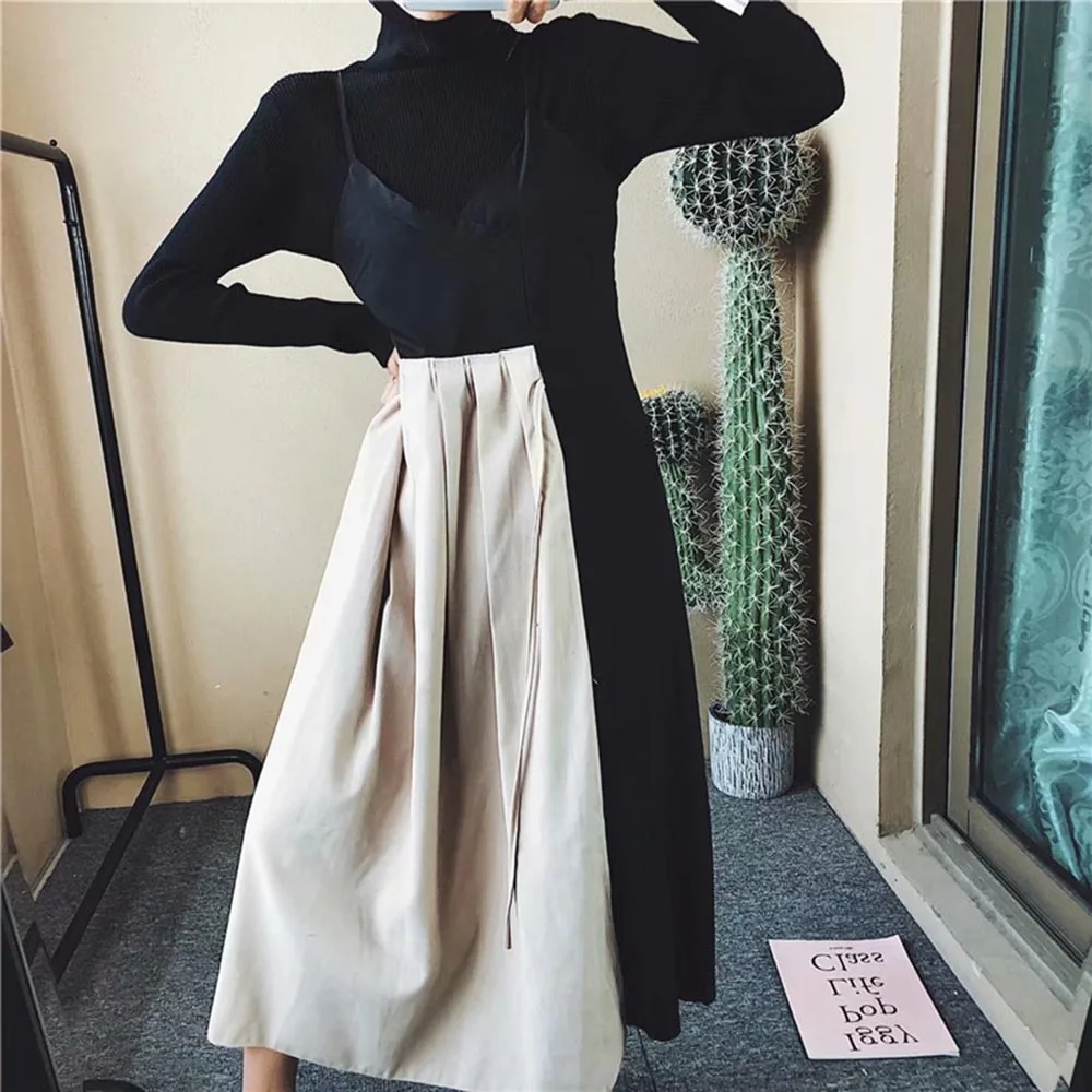 

Женское платье на бретельках, с V-образным вырезом