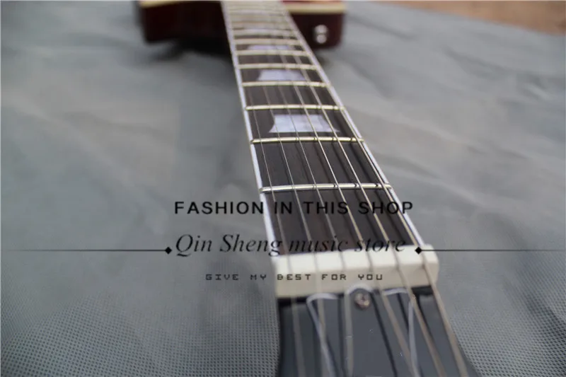 Электрическая гитара красный/желтый/sunburst/белый корпус из красного дерева гриф