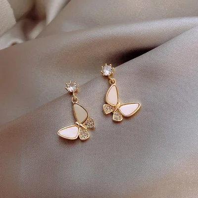 

2021 new girl women's new fashion earrings Jewelry anniversary gift D8889