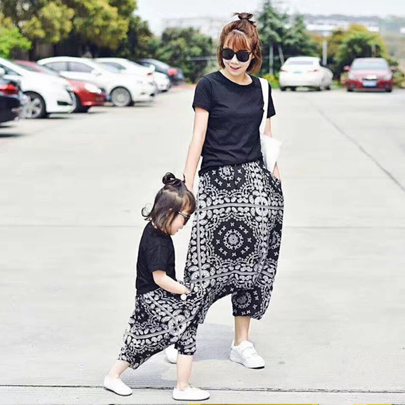 

XINYOU 2021 Carton parent-child attire Fashion Tiny Cotton T-shirt Kawaii matching outfit Outwear Family Clothes Sets Kid tshirt