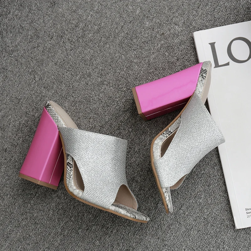 

2020 summer explosion models summer women's sandals and slippers fashion color matching sequins square head thick bottom large s